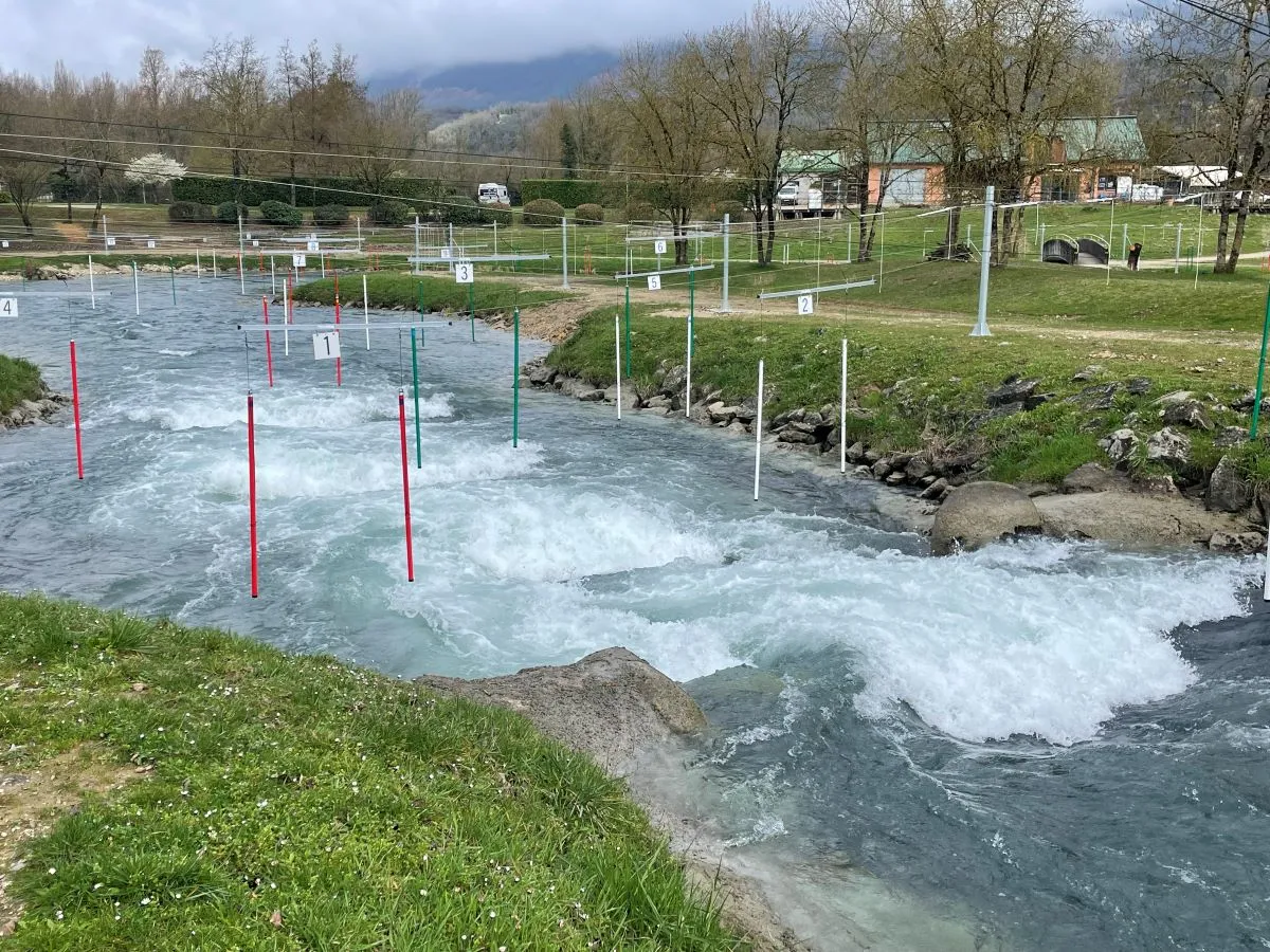 La rivière est enfin ouverte